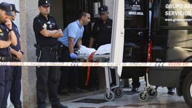Imputada mujer española por asesinar a profesora de su hija