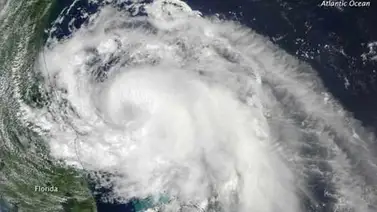 Retiran casi todas las alertas del huracán Arthur Retiran casi todas las alertas del huracán Arthur