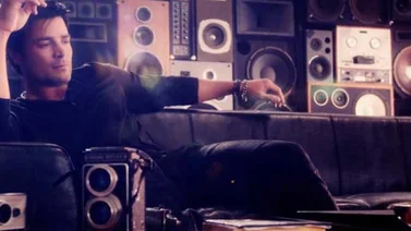 Chayanne lanza nuevo videoclip "Humanos a Marte"
