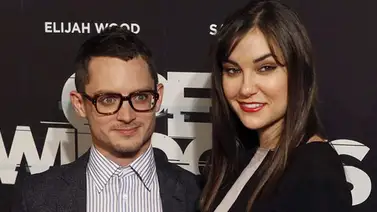 Sasha Grey y Elijah Wood, polos opuestos atrapados en una relación fatal Sasha Grey y Elijah Wood, polos opuestos atrapados en una relación fatal