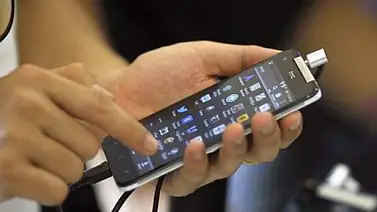Usar internet en el celular en otro país de UE costará la mitad Usar internet en el celular en otro país de UE costará la mitad