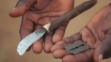 Ritual tradicional de circuncisión provoca muertes en Sudáfrica Ritual tradicional de circuncisión provoca muertes en Sudáfrica