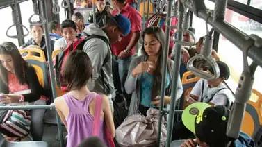 Crean ordenanza que paralizará el comercio informal en transporte público y Metro de Caracas Crean ordenanza que paralizará el comercio informal en transporte público y Metro de Caracas