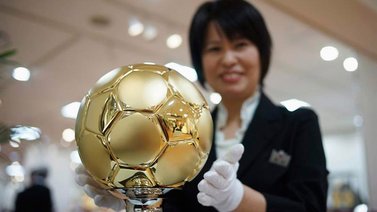 Ponen a la venta un balón de oro valorado en más de 310.000 euros