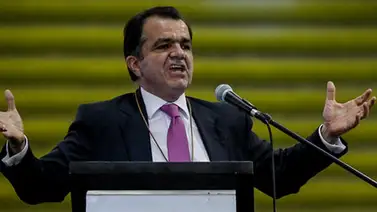 Zuluaga, el heredero de Uribe y la mano dura contra las FARC Zuluaga, el heredero de Uribe y la mano dura contra las FARC