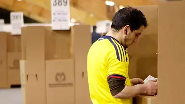 Cierran votaciones presidenciales en Colombia Cierran votaciones presidenciales en Colombia