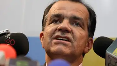 Candidato colombiano dice que no tendrá "silencio cómplice" con Venezuela Candidato colombiano dice que no tendrá "silencio cómplice" con Venezuela