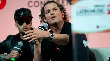 Carlos Vives le canta al fútbol Carlos Vives le canta al fútbol