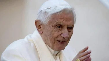 Benedicto XVI asistirá a la canonización de Juan Pablo II y Juan XXIII