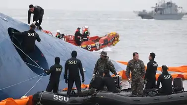 Detienen a capitán de ferry hundido en Corea del Sur Detienen a capitán de ferry hundido en Corea del Sur
