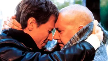 Policía colombiano y su padre se reencuentran después de 33 años separados Policía colombiano y su padre se reencuentran después de 33 años separados