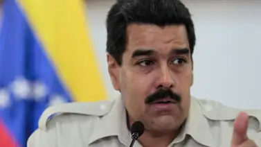 Maduro anuncia lanzamiento para este martes de la ofensiva económica "especial" Maduro anuncia lanzamiento para este martes de la ofensiva económica "especial"