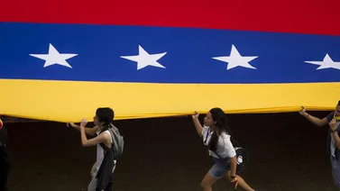 Estudiantes rechazan reunión entre Nicolás Maduro y la MUD