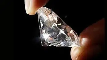 Subastan diamante histórico que coronó victoria aliada en II Guerra Mundial Subastan diamante histórico que coronó victoria aliada en II Guerra Mundial