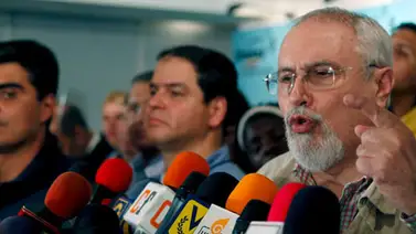 La oposición, "agredida" por decisión de sacar a María Corina de la Asamblea La oposición, "agredida" por decisión de sacar a María Corina de la Asamblea