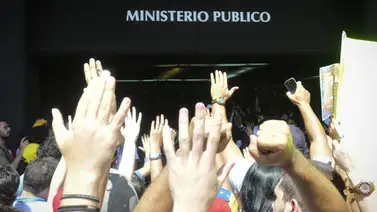 Fiscal Luisa Ortega Díaz confirma que hay 2 fallecidos y 23 heridos Fiscal Luisa Ortega Díaz confirma que hay 2 fallecidos y 23 heridos