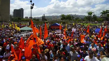 Miles de personas se movilizaron en toda Venezuela para protestar Miles de personas se movilizaron en toda Venezuela para protestar