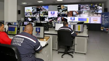 911 Llamar en caso de auxilio