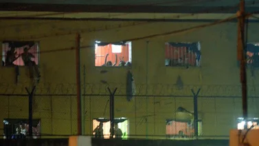 Asciende a once el número de muertos por incendio en cárcel colombiana