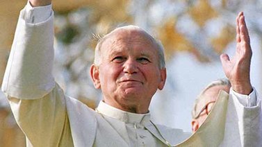 Detienen a dos personas por el robo de la reliquia con la sangre de Juan Pablo II