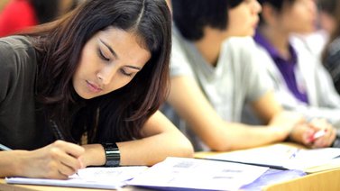 Este viernes cierra convocatoria de Fundayacucho para becas de postgrado en Rusia