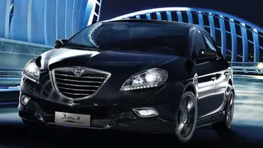 Lancia Delta S 1.9 M-JET. Estilismo a la italiana Lancia Delta S 1.9 M-JET. Estilismo a la italiana