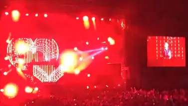 A David Guetta se le dañó el pendrive en pleno concierto y fue abucheado por 20.000 personas A David Guetta se le dañó el pendrive en pleno concierto y fue abucheado por 20.000 personas