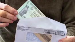 Solteros pueden acceder a este cheque de estímulo en California (+DETALLES)