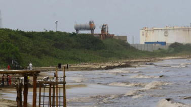 Carabobo | Así van las labores de limpieza en playas por derrame de petróleo (+Fotos)