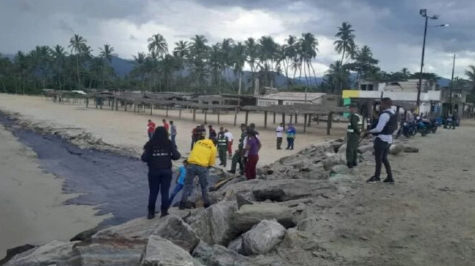 Carabobo | Así van las labores de limpieza en playas por derrame de petróleo (+Fotos) Carabobo | Así van las labores de limpieza en playas por derrame de petróleo (+Fotos)