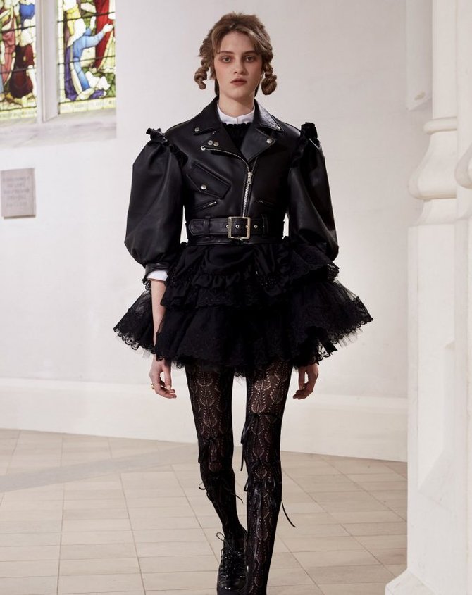Semana de la Moda de Londres 2021 cierra con broche de oro (+Fotos) Semana de la Moda de Londres 2021 cierra con broche de oro (+Fotos)