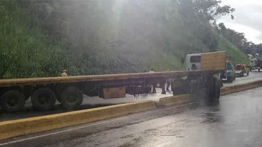 Accidente en la Regional del Centro mantiene la autopista con retraso vehicular