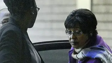 Médicos de Nelson Mandela aconsejan a su familia que se le desconecte Médicos de Nelson Mandela aconsejan a su familia que se le desconecte