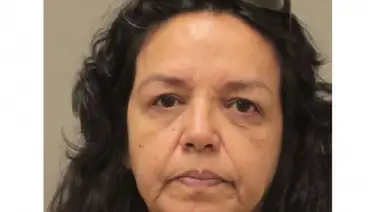 Niño delata y entrega su madre a la policía Niño delata y entrega su madre a la policía