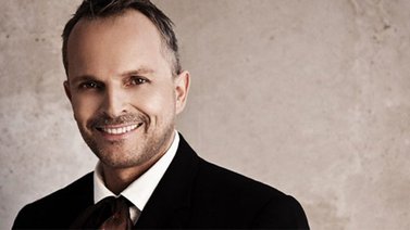 Miguel Bosé revela que tiene 4 hijos