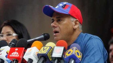 Alcalde Jorge Rodríguez y Ministro Villegas presentan presunta "evidencia de planes golpistas"