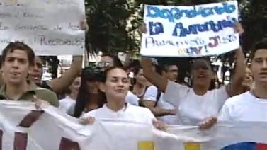 Estudiantes se dirigen a la Defensoría del Pueblo y piden intercesión en conflicto universitario