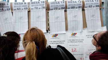 Inicia el cierre de mesas electorales