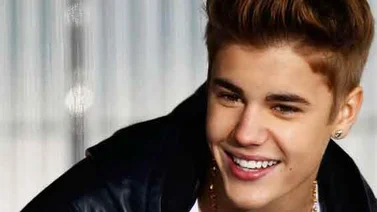 Ordenan a Justin Bieber a limpiar graffiti en Australia