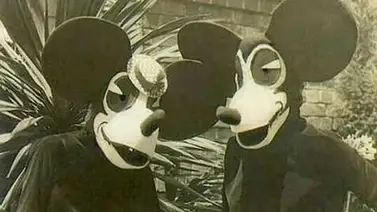 El disfraz que da miedo de Mickey El disfraz que da miedo de Mickey