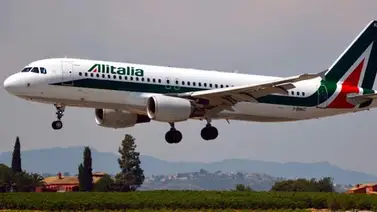Avión de Alitalia proveniente de Madrid realizó mal aterrizaje en el aeropuerto de Roma Avión de Alitalia proveniente de Madrid realizó mal aterrizaje en el aeropuerto de Roma