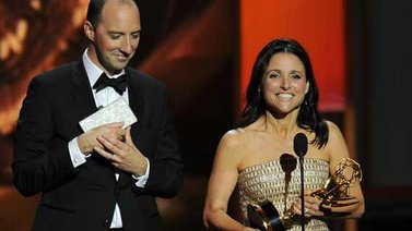 Julia Louis-Dreyfus, Jim Parsons y Breaking Bad se llevan su estatuilla de los Emmy