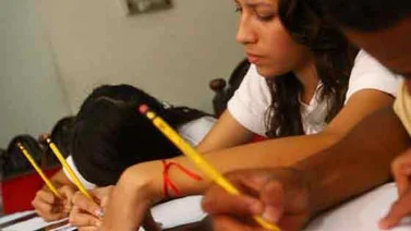 ¿Sabías que la tendencia a sacar buenas notas se "contagia"?