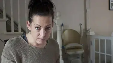 Mujer comienza a hablar chino después de sufrir una fuerte migraña Mujer comienza a hablar chino después de sufrir una fuerte migraña