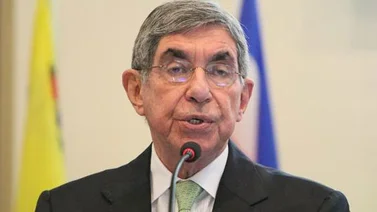 Óscar Arias afirma que Chávez y Maduro le han hecho mucho daño a Venezuela