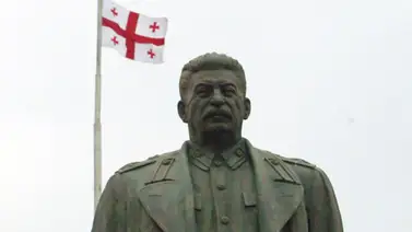 Inauguran una estatua de Stalin en Georgia Inauguran una estatua de Stalin en Georgia