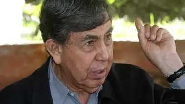 Líder de izquierda encabeza marcha antirreforma energética en México Líder de izquierda encabeza marcha antirreforma energética en México