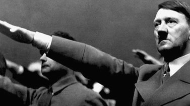 Adolf Hitler era adicto a la cocaína y al semen de toro