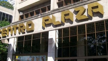 Un hombre fue herido de bala en el Centro Plaza y luego fue detenido por llevar droga