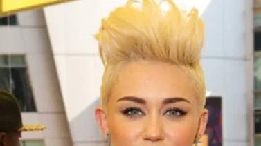 Miley Cyrus es noticia otra vez… no tiene pelos en la lengua